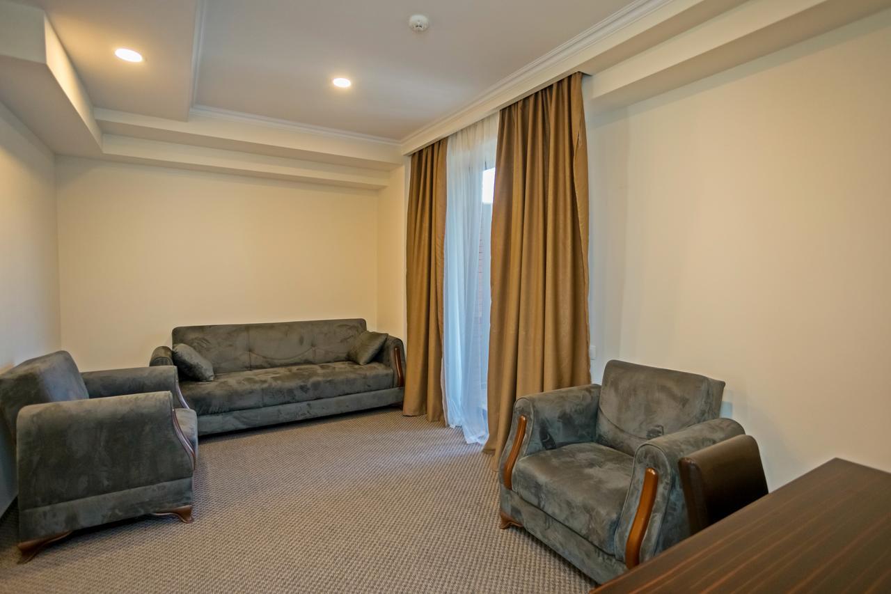 Hotel Genio Tbilisi Exterior foto